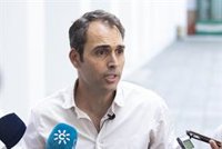 Valero (IU) acusa a Moreno de "azuzar la confrontación" entre territorios para "esconder" sus políticas "antisociales"