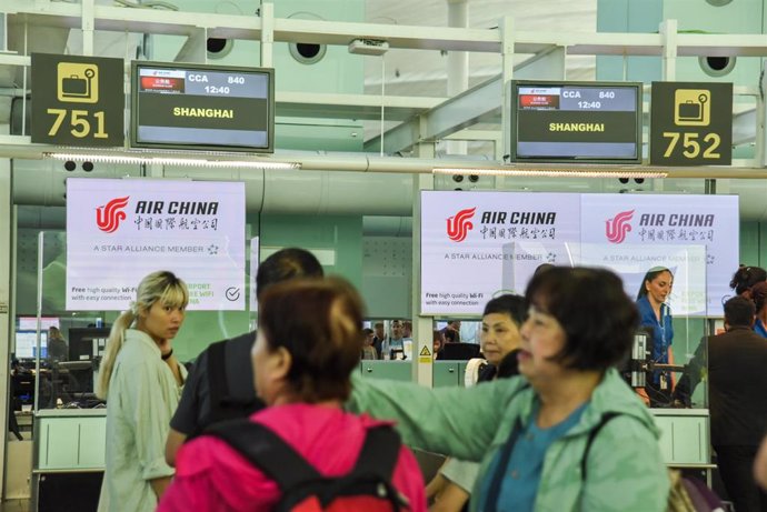 El Aeropuerto de Barcelona recupera la ruta directa con Shanghái