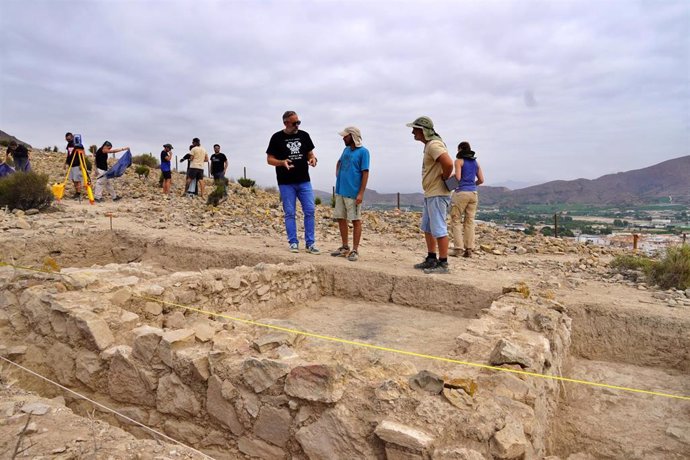 Imagen de la jornada de puertas abiertas en la campaña de excavación del Poblado Íbero de la Sierra del Balumba