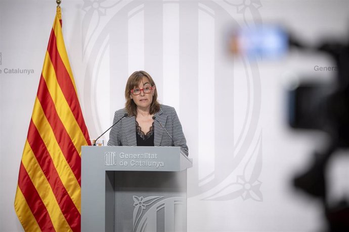 La portavoz del Govern y consellera de Territorio, Vivienda y Transición Ecológica, Sílvia Paneque, tras la reunión del Consell Executiu, en el Palau de la Generalitat