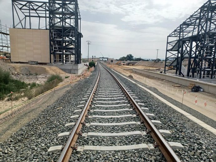 Las obras de remodelación de la playa de vías en Murcia Mercancías, en el tramo Nonduermas-Sangonera de la LAV Murcia-Almería.