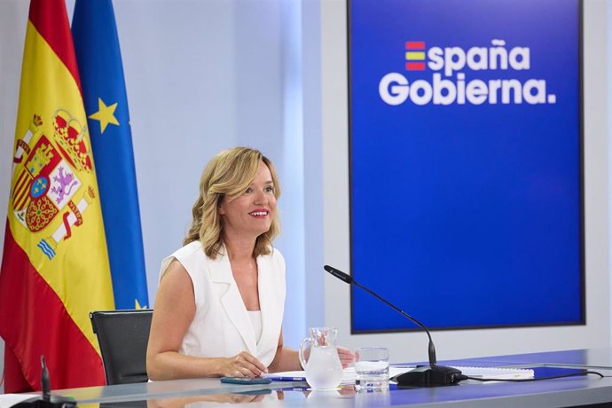 La ministra Portavoz, Pilar Alegría, durante una rueda de prensa posterior a la reunión del Consejo de Ministros, en el Palacio de La Moncloa, a 27 de agosto de 2024, en Madrid (España). 