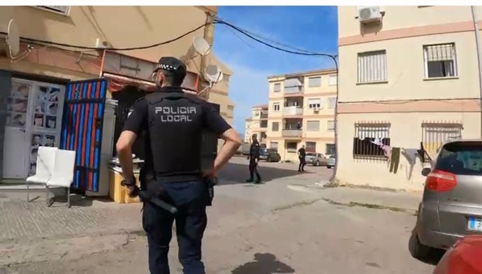 Efectivos de la Policía Local de Almería.