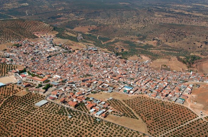 Archivo - Vista aérea de Navas de San Juan.