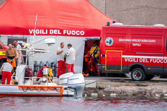 August 20, 2024, Palermo, Italy: The search for six missing people who were onboard the 56-metre Perini Navi sailing yacht Bayesian that sunk in Palermo, Italy yesterday morning (Monday 19 August) has entered its second.,Image: 900228389, License: Rights-