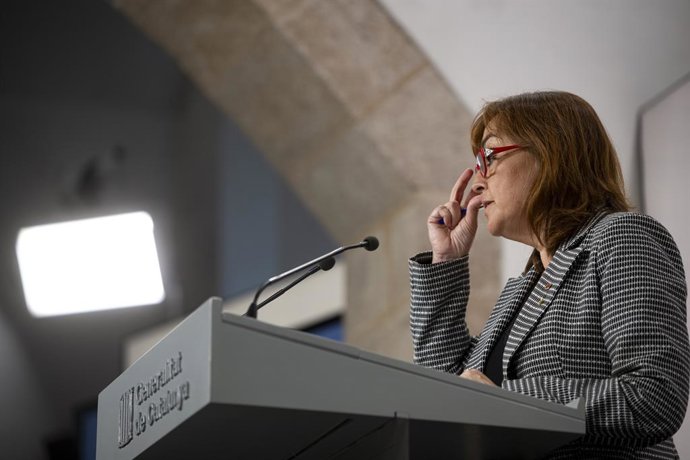 La consellera de Territori, Habitatge i Transició Ecolgica de la Generalitat, Sílvia Paneque, durant una roda de premsa, en el Palau de la Generalitat, a 27 d'agost de 2024, a Barcelona, Catalunya (Espanya). El Govern de Salvador Illa ha anunciat f