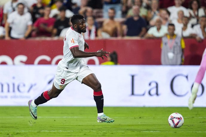 Kelechi Iheanacho, en un partido con el Sevilla FC.