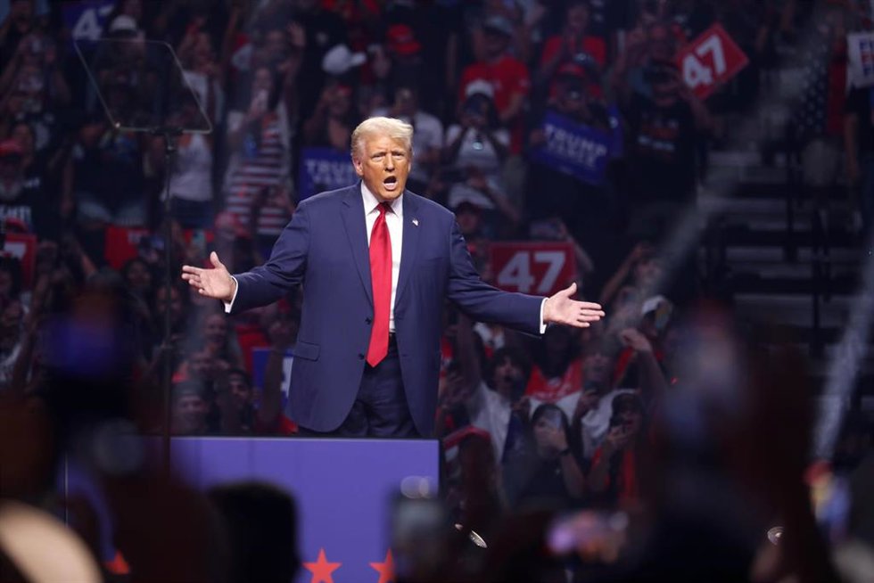 El expresidente estadounidense Donald Trump durante un mitin en Glendale, Arizona