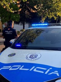 La Policía Local de Alcobendas despliega un dispositivo y pide colaboración ante la quema de contenedores