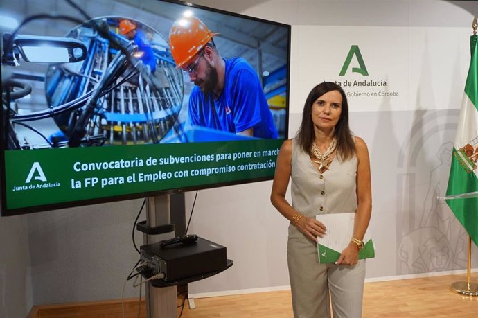 La delegada de Empleo, Empresa y Trabajo Autónomo de la Junta de Andalucía, María Dolores Gálvez.