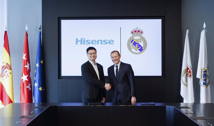 Firma del acuerdo entre Real Madrid e Hisense