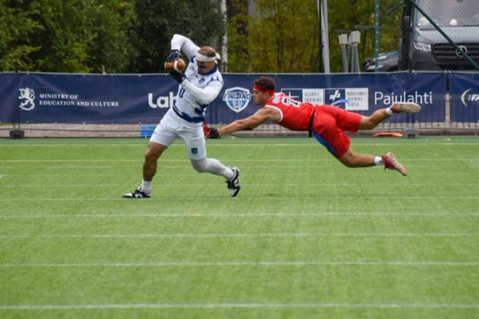 Lance de un partido de la selección española en el Mundial masculino de flag football.