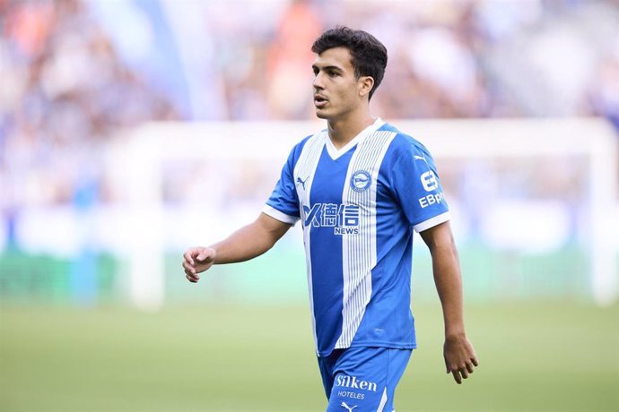 Manu Sánchez, en un partido con el Deportivo Alavés.