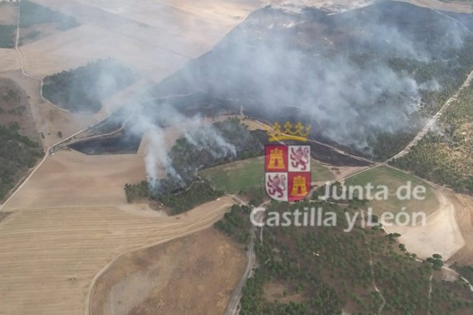 El incendio de Cabizuela en la tarde de este miércoles.