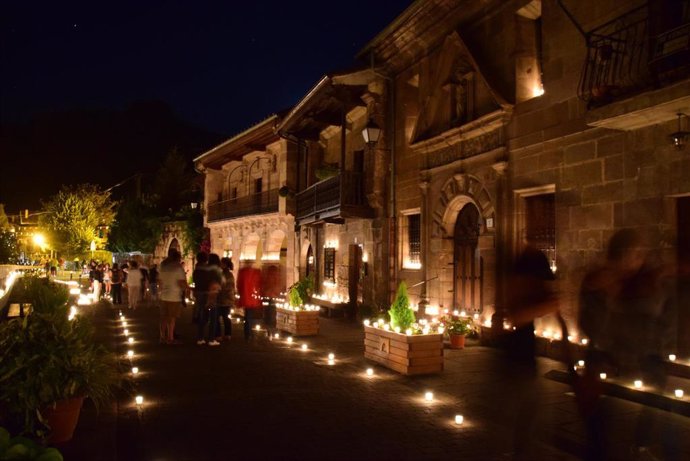 Celebración de la Noche de las Velas