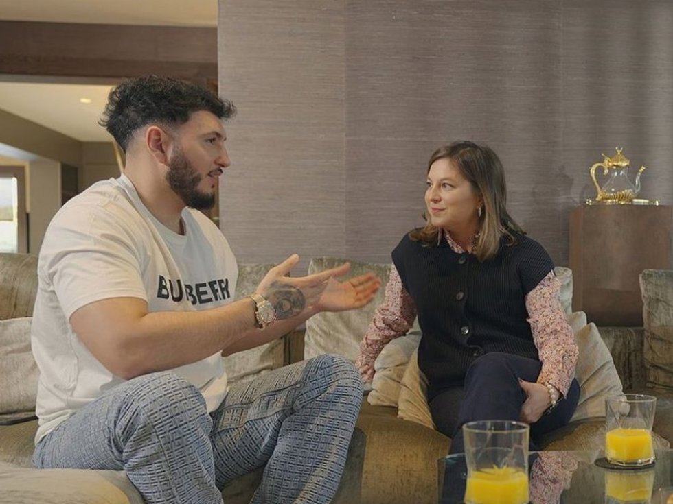 Omar Montes y Chabeli Iglesias, en 'Iglesias, Her-manos a la obra'