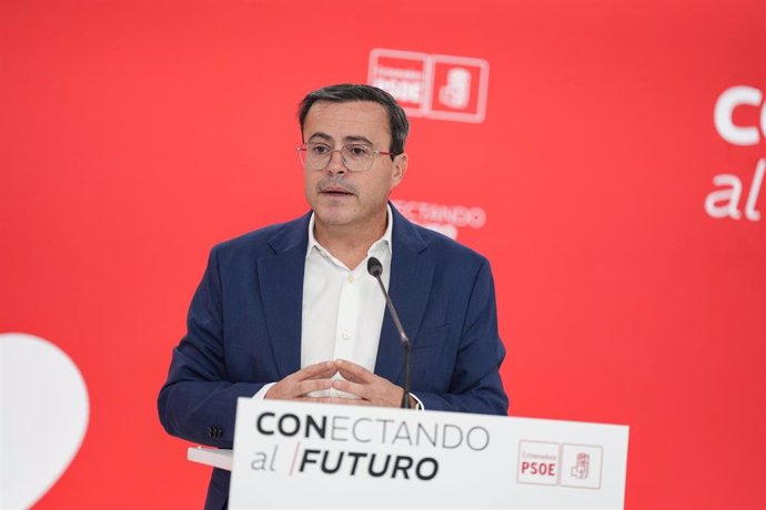 El secretario general del PSOE de Extremadura, Miguel Ángel Gallardo, en una imagen de archivo.