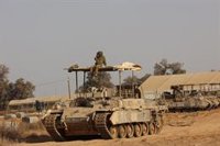 El Ejército de Israel dice haber atacado a hombres armados que "tomaron" un convoy de ayuda humanitaria en Gaza
