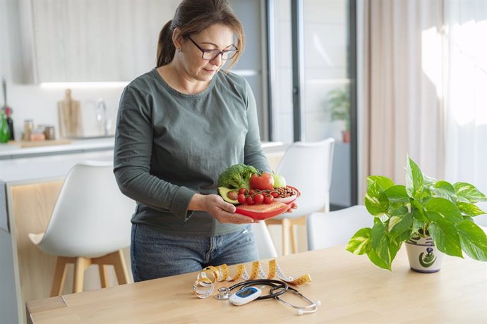 Archivo - Mujer diabética con estilo de vida saludable.