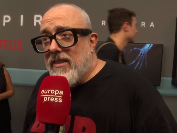 El director cinematográfico Álex de la Iglesia en el estreno de la serie 'Respira' en Madrid