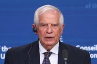 Borrell responde a Tajani que es "ridículo" decir que retirar límites a armas es estar en guerra con Rusia