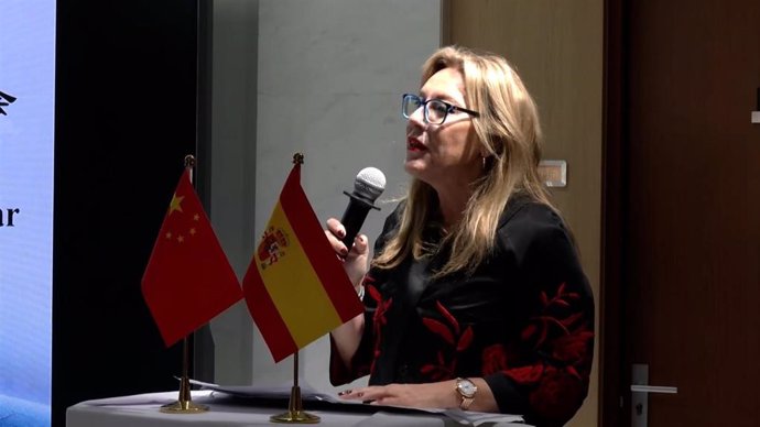 La consejera andaluza de Economía, Hacienda y Fondos Europeos, Carolina España, en un encuentro empresarial en Pekín.