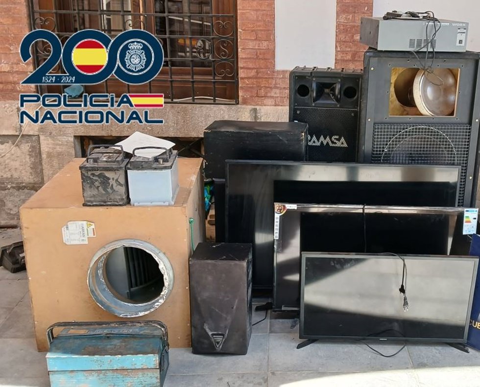 Efectos intervenidos tras robos violentos en Baza