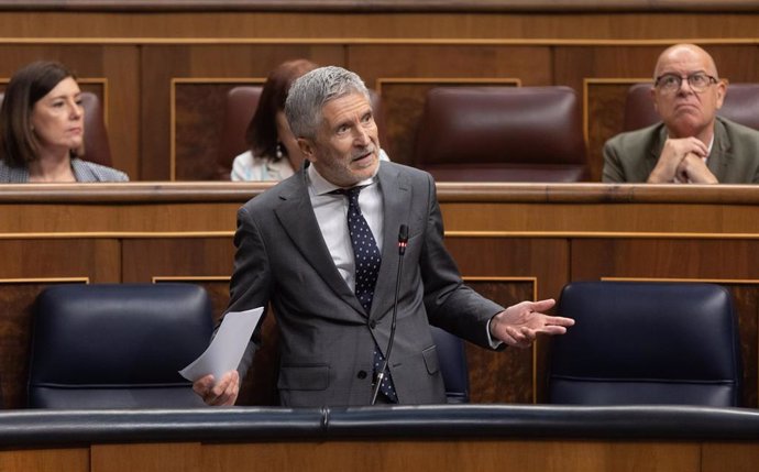 Archivo - El ministro de Interior, Fernando Grande-Marlaska, interviene durante una sesión de control al Gobierno, en el Congreso de los Diputados.