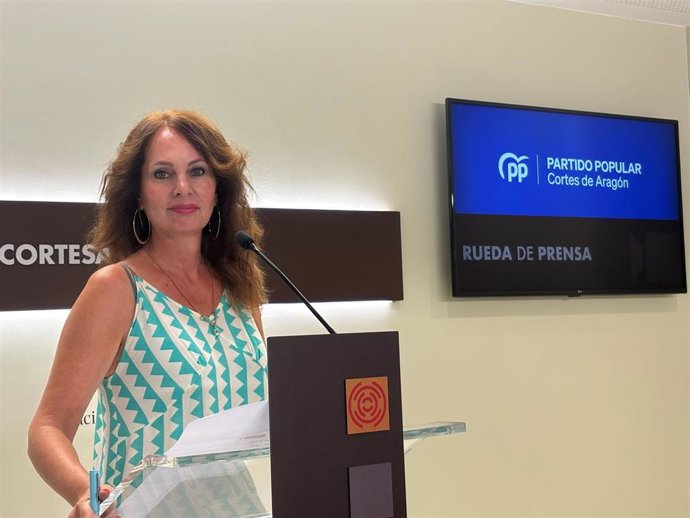 La portavoz adjunta del PP en las Cortes de Aragón, Carmen Herrarte.