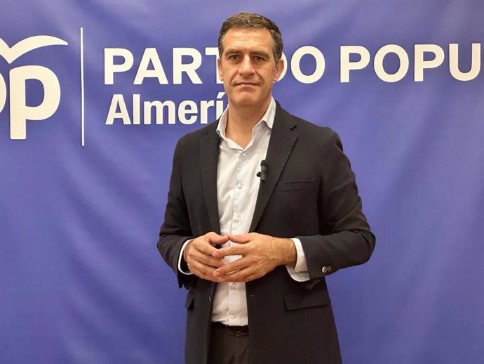 El senador del Partido Popular por Armería, Miguel Ángel Castellón.