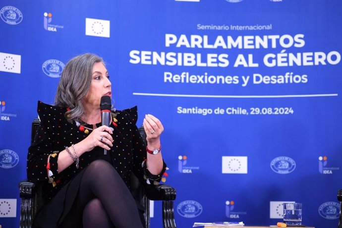 La senadora Asunción Mayo durante su intervención en un congreso internacional en Chile