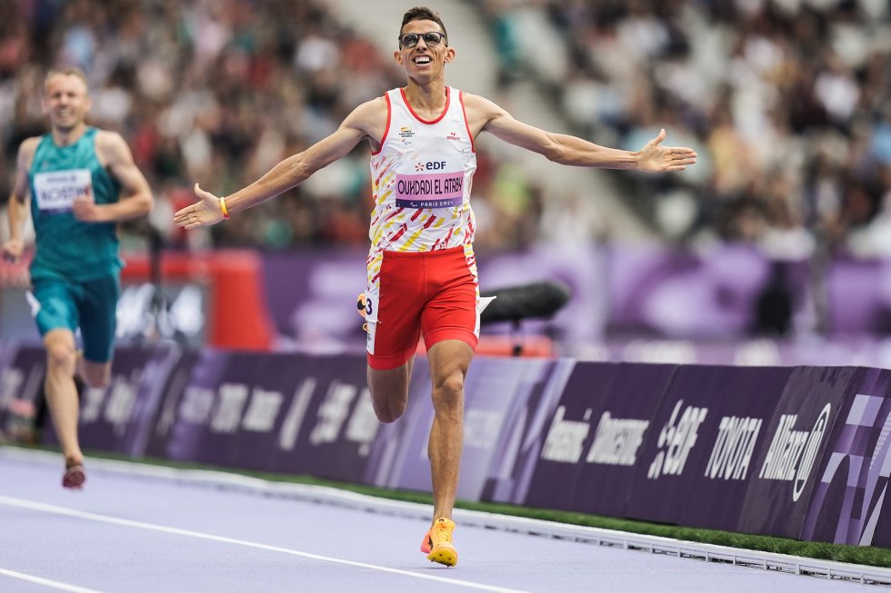 Yassine Ouhdadi consigue el oro en los 5000 T13 en los Juegos Paralímpicos de París