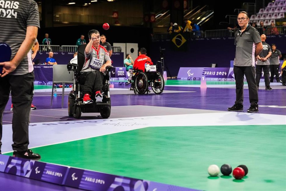 Amagoia Arrieta durante una de sus partidas en la boccia de los Juegos Paralímpicos de París