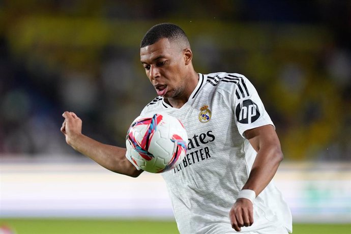 El francés Kylain Mbappé durante el partido de LaLiga EA Sports 2024-25 ante Las Palmas en el estadio de Gran Canaria.