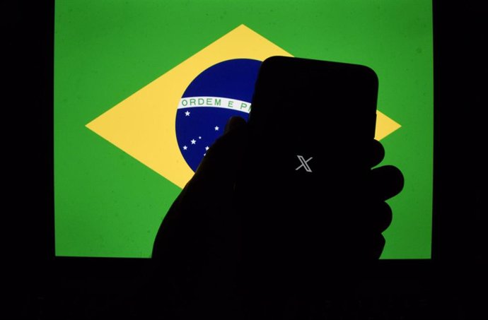 La red social X deja de funcionar en Brasil tras el bloqueo de la Justicia.