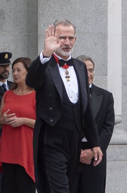 Archivo - El Rey Felipe VI a su salida de la apertura del año judicial 2023/2024, en el Salón de Plenos del Supremo, a 7 de septiembre de 2023, en Madrid (España). 