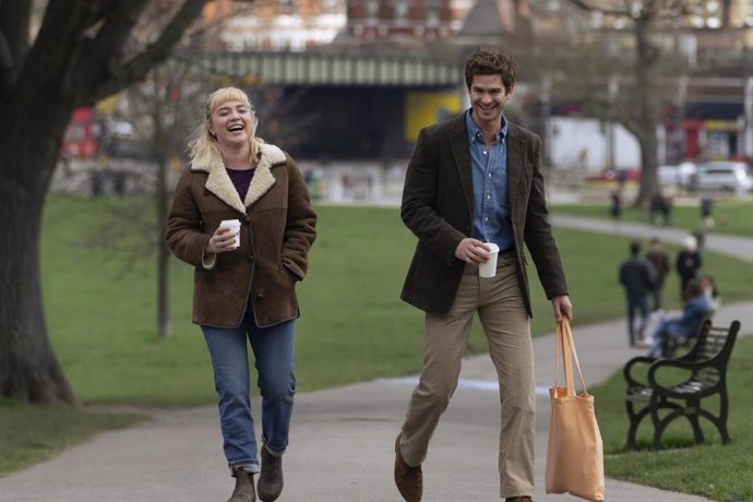 Los actores Andrew Garfield y Florence Pugh  protagonizan We Live in Time (Vivir el momento)