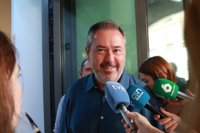 Espadas pide a Moreno "dar la cara" con el virus del Nilo: "Un problema de salud pública que no resuelve la fumigación"