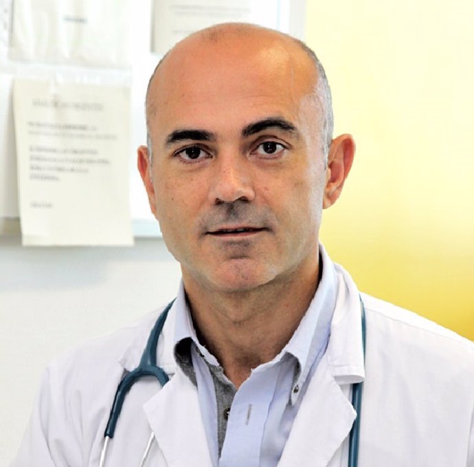 El doctor Óscar Juan, oncólogo en La Fe