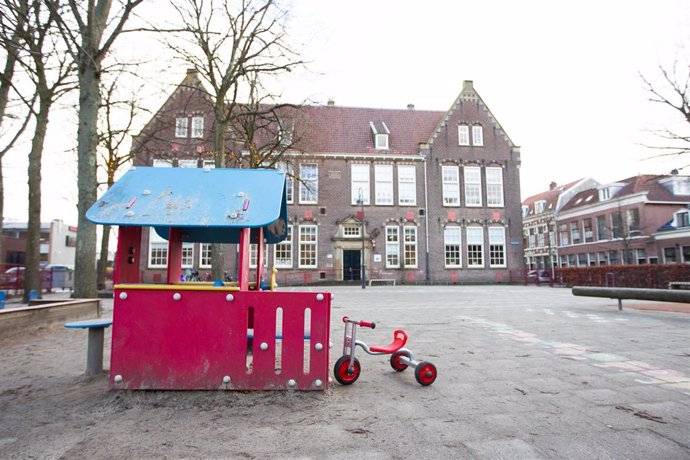 Archivo - Escuela vacía en Haarlem, Países Bajos