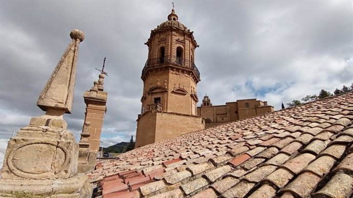 Eliza bateko teilatua