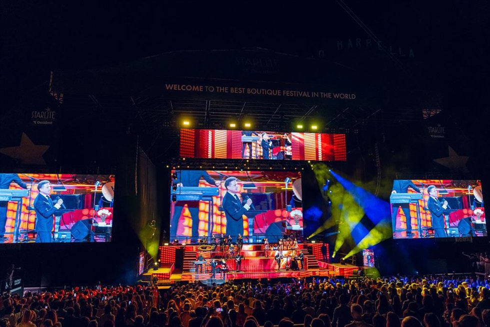 Archivo - Un momento de una de las actuaciones del mexicano Luis Miguel en la edición de 2024 del festival Starlite Occident en Marbella.