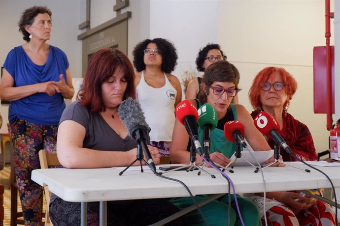 Rueda de prensa ofrecida por Punto de Información para personas Migradas (PIM) y Sos Racismo Navarra