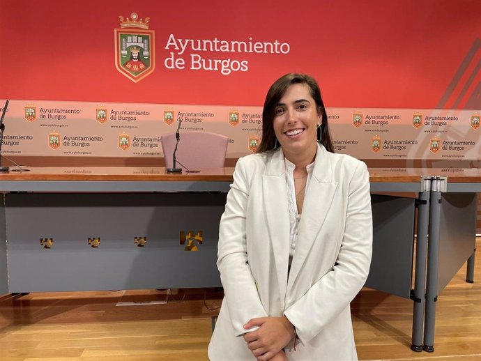 La portavoz del PP en el Ayuntamiento de Burgos, Andrea Ballesteros, presenta una proposición que el Grupo llevará al Pleno del 4 de septiembre.