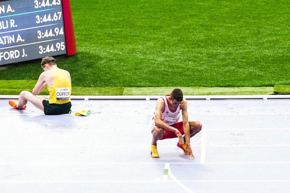 Yassine Ouhdadi en la meta tras la final de los 1.500 m T13