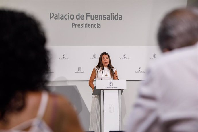 La consejera de Bienestar Social, Bárbara García Torijano, en rueda de prensa.