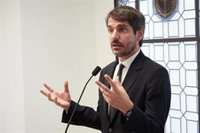 Urtasun resalta la "maravillosa" acogida de la película de Almodóvar en Venecia: "Es una película muy atrevida"