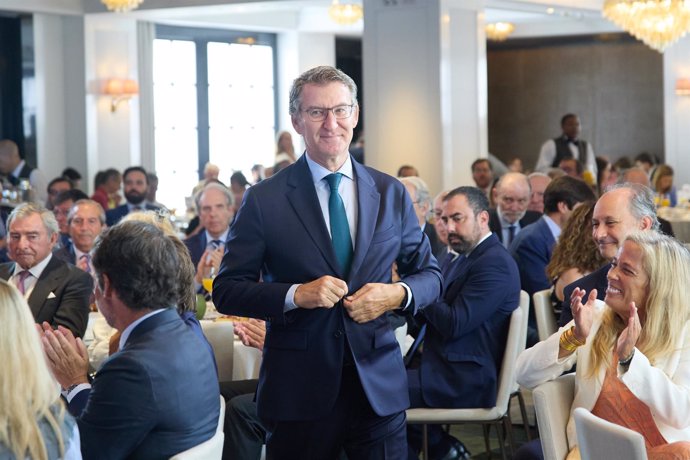 El presidente del Partido Popular, Alberto Núñez Feijóo, asiste a un Desayuno Informativo de Europa Press, presentado por , en el Hotel Roosewood Villa Magna, a 3 de septiembre de 2024, en Madrid (España).