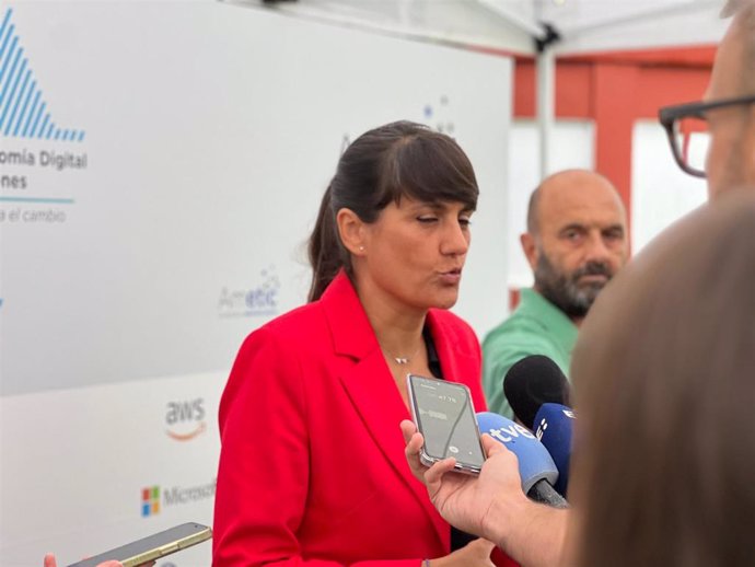 Secretaria de Estado de Telecomunicaciones e Infraestructuras Digitales, María González Veracruz.