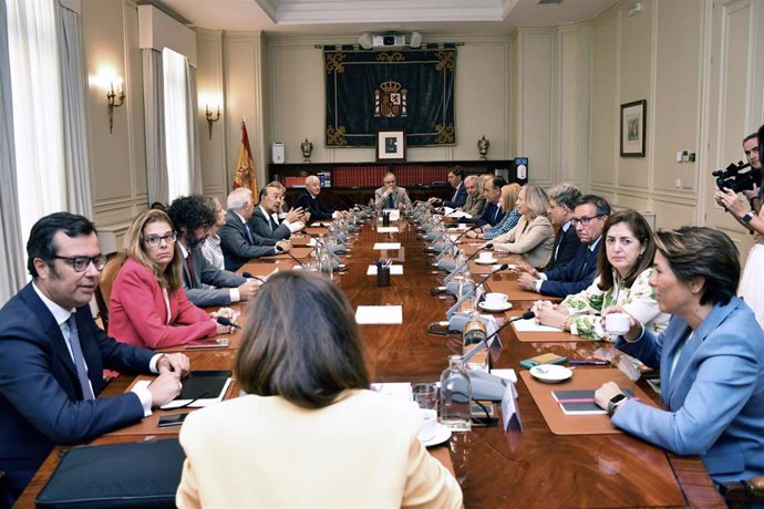 Los vocales del CGPJ durante una reunión, en el CGPJ, a 3 de septiembre de 2024, en Madrid (España). Los vocales del CGPJ se han vuelto a reunir después de que ayer lo hicieran sin éxito para elegir al próximo presidente o presidenta del CGPJ y del Tribun